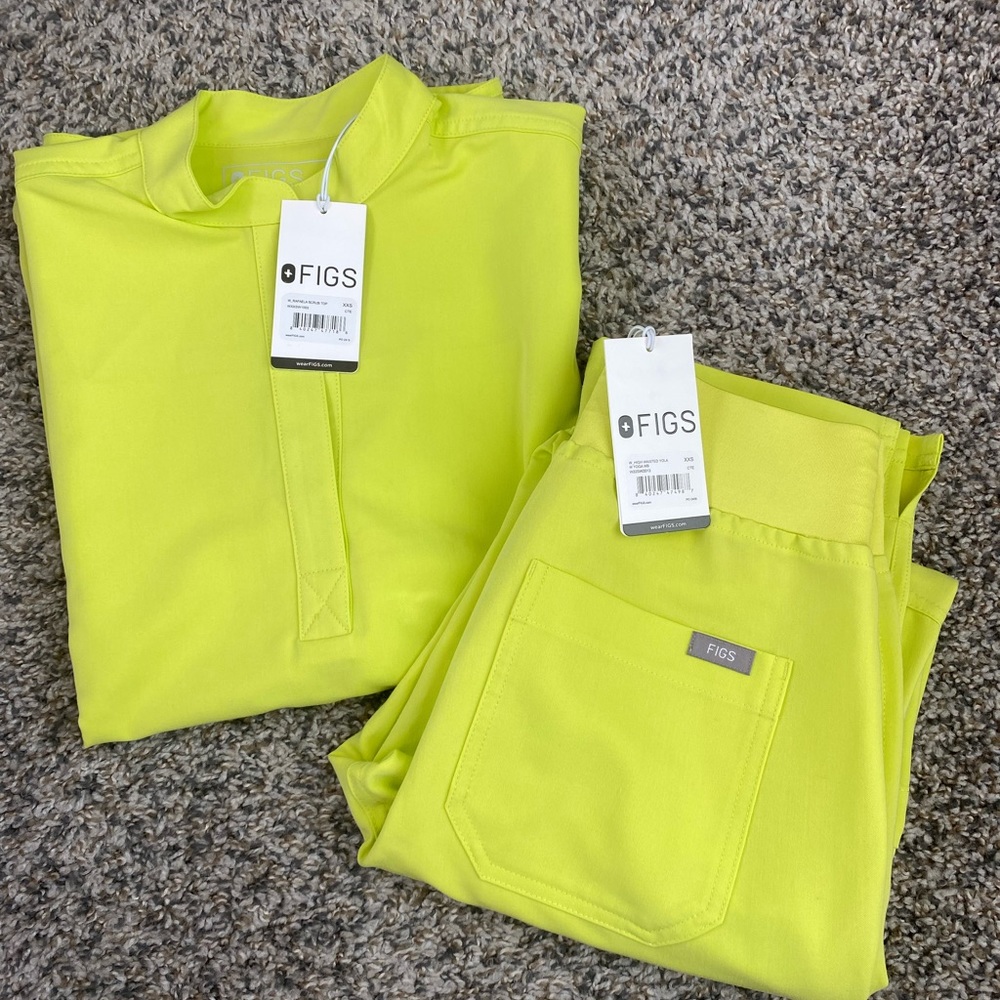 FIGS SCRUBS SET